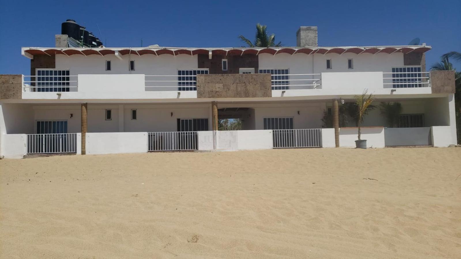 La Pucca Hotel Boutique Resort Пеньита-де-Хальтемба Экстерьер фото