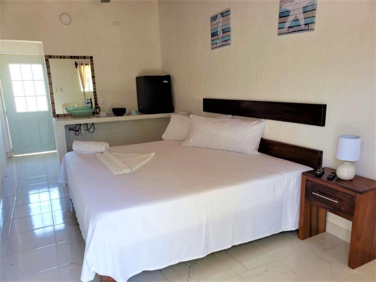 La Pucca Hotel Boutique Resort Пеньита-де-Хальтемба Экстерьер фото