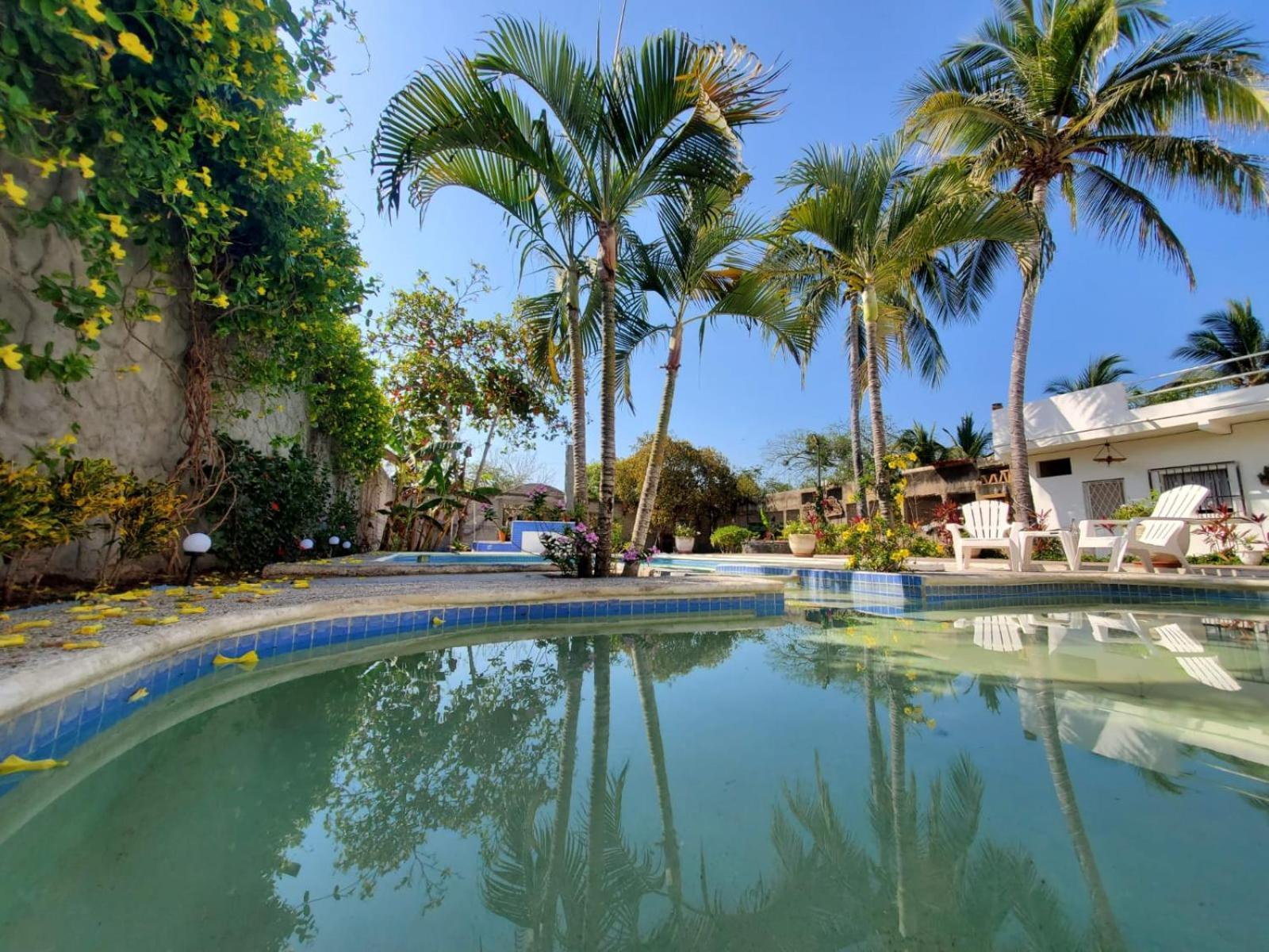 La Pucca Hotel Boutique Resort Пеньита-де-Хальтемба Экстерьер фото